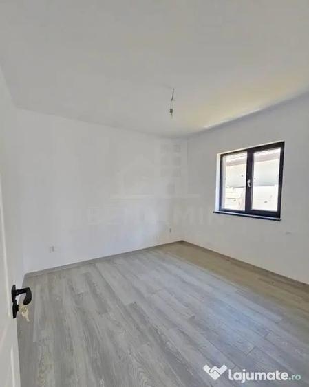 Casă cu 3 camere cu Teren 322 Mp în Ișalnița