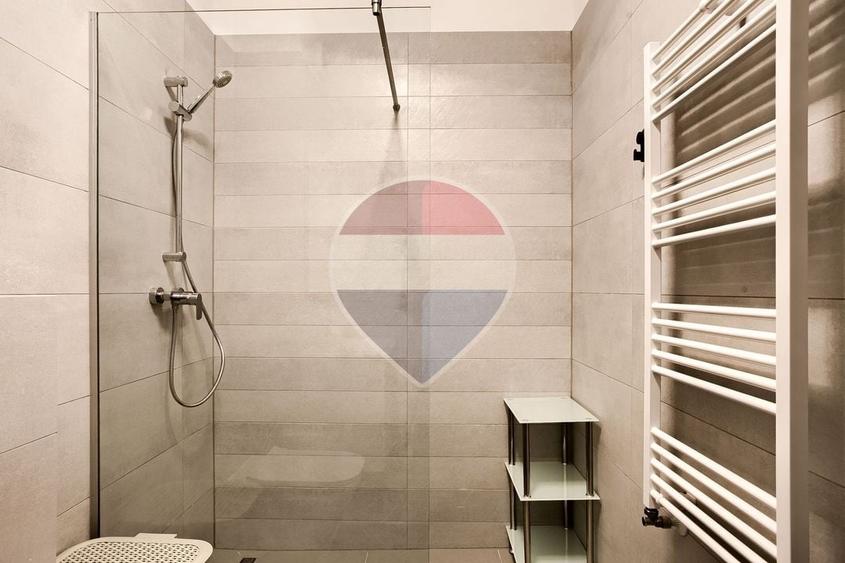 Apartament cu 2 camere semidecomandat, mobilat în UTA
