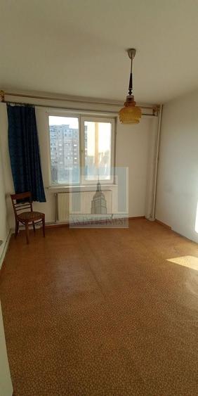 Apartament cu 3 camere semidecomandat în Griviței