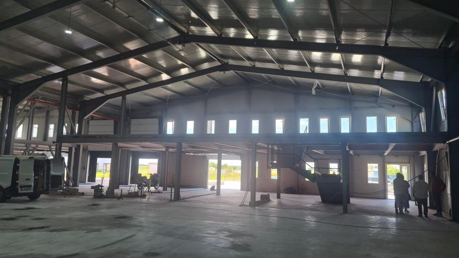 Spațiu industrial, de 4,113 mp, în Balotești