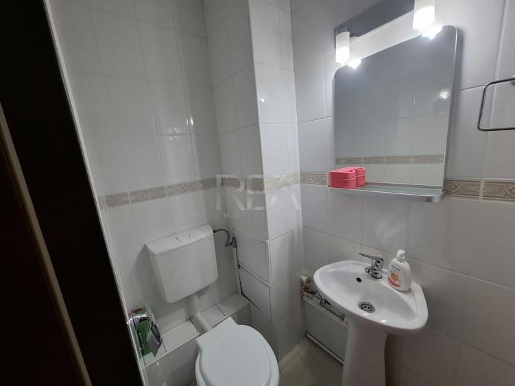 Apartament cu 3 camere decomandat, mobilat în Gorjului