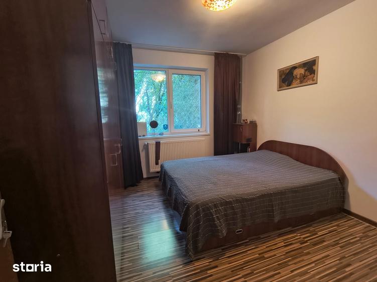 Apartament cu 4 camere semidecomandat în Tomis Nord