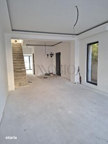 Casă cu 4 camere cu Teren 250 Mp în Corbeanca
