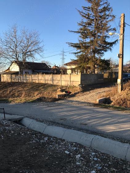 Casă cu 5 camere cu Teren 1317 Mp în Șimnicu de Sus