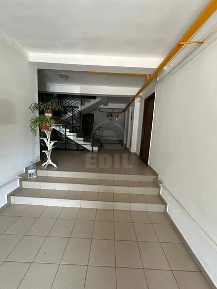 Apartament cu 2 camere semidecomandat în Florești
