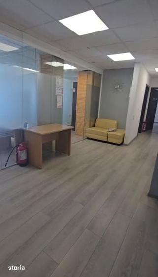 Spațiu comercial, de 110 mp, în Central