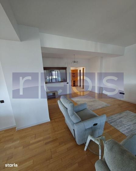Apartament cu 3 camere decomandat în Foișorul de Foc