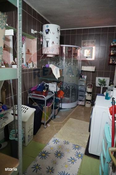 Casă cu 6 camere cu Teren 722 Mp în Bârsana