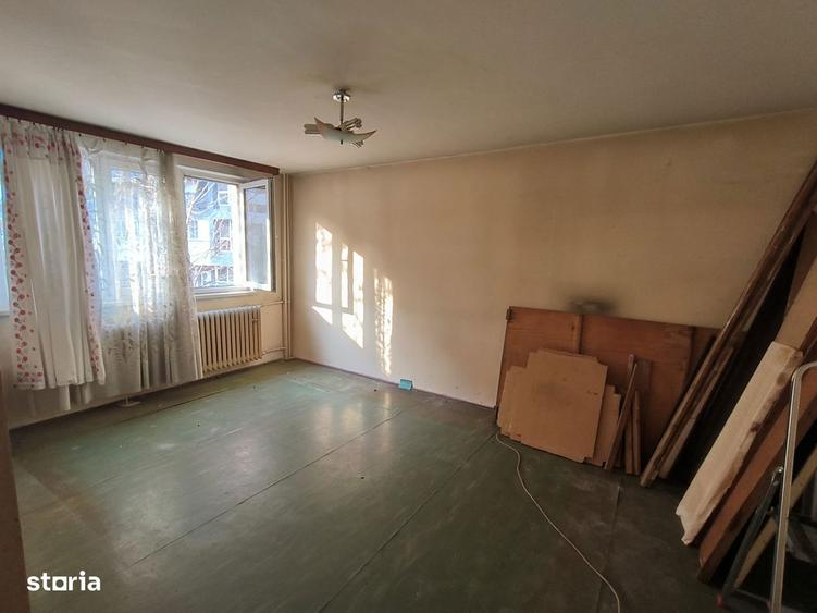Apartament cu 3 camere decomandat în 1 Decembrie 1918