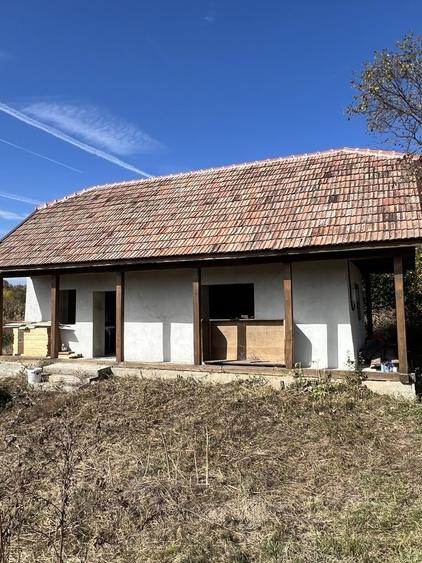 Casă cu 2 camere în Central