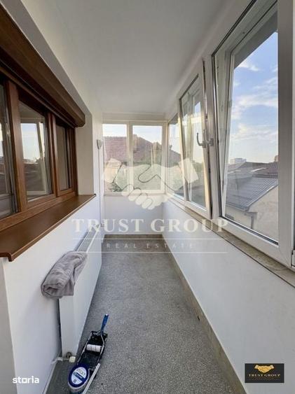 Apartament cu 3 camere decomandat în Domenii