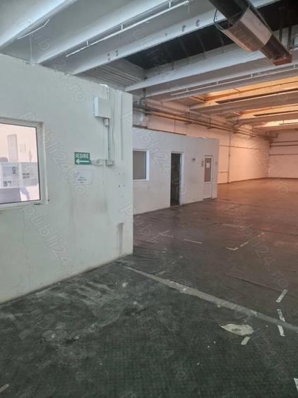 Spațiu comercial, de 1,000 mp, în Central