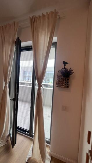 Apartament cu 2 camere semidecomandat, mobilat în Barbu Văcărescu