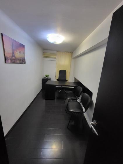 Apartament cu 3 camere semidecomandat în Rosetti