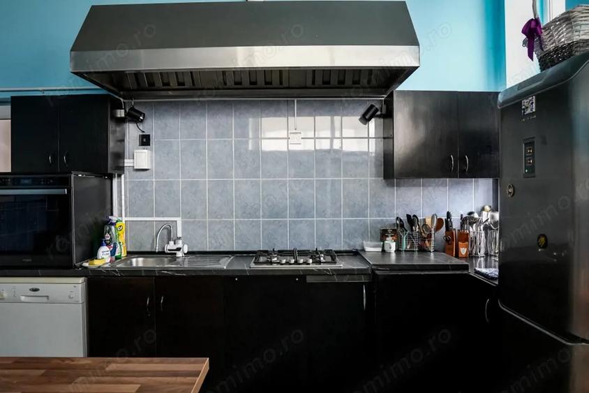 Casă cu 3 camere cu Teren 740 Mp în Moieciu