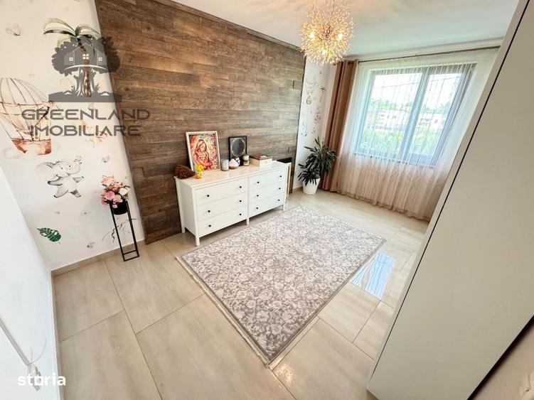 Casă cu 4 camere cu Teren 350 Mp în Bucium
