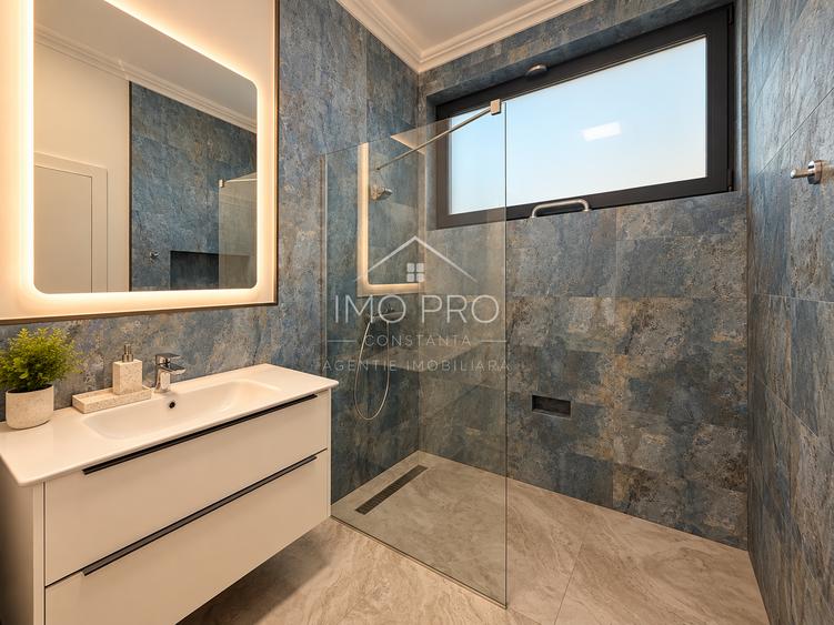 Apartament cu 3 camere decomandat în Faleza Nord