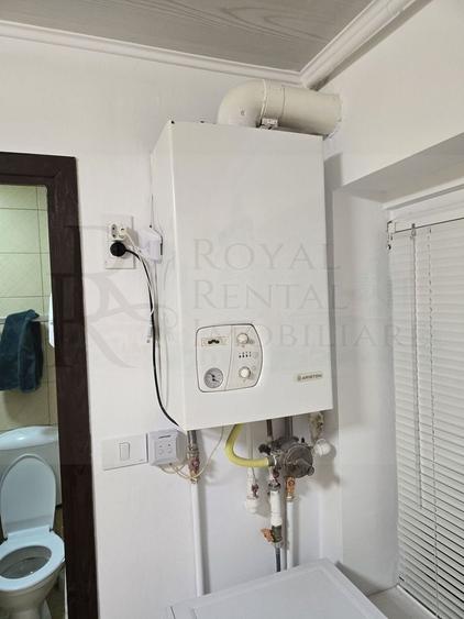 Casă individuală cu 2 camere cu Canalizare în Central
