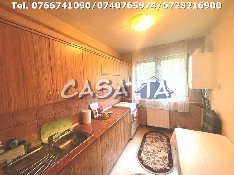 Apartament cu 2 camere semidecomandat, mobilat în 1 Mai