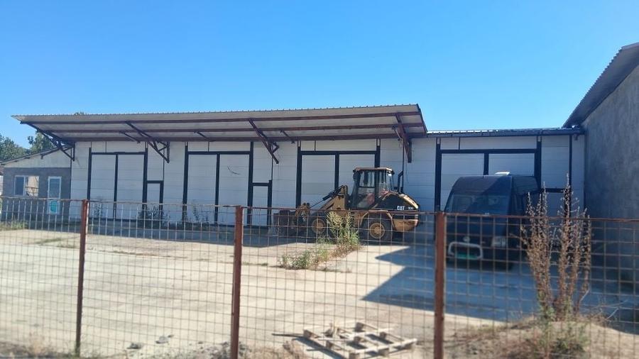 Spațiu comercial, în Industrială