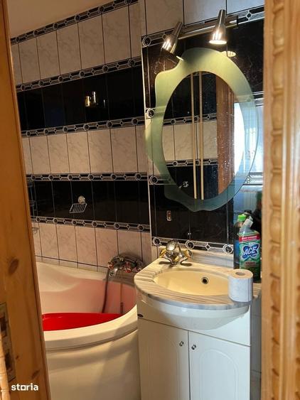 Apartament cu 3 camere decomandat în Obor