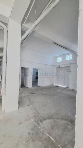 Spațiu comercial, de 371 mp, în Cantemir