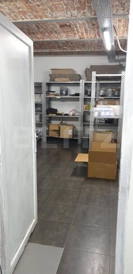 Apartament cu 20 camere circular, mobilat în P-ța Victoriei