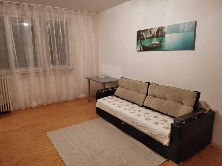 Garsonieră decomandată în Berceni