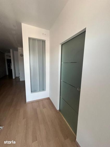 Apartament cu 3 camere decomandat, mobilat în Titan