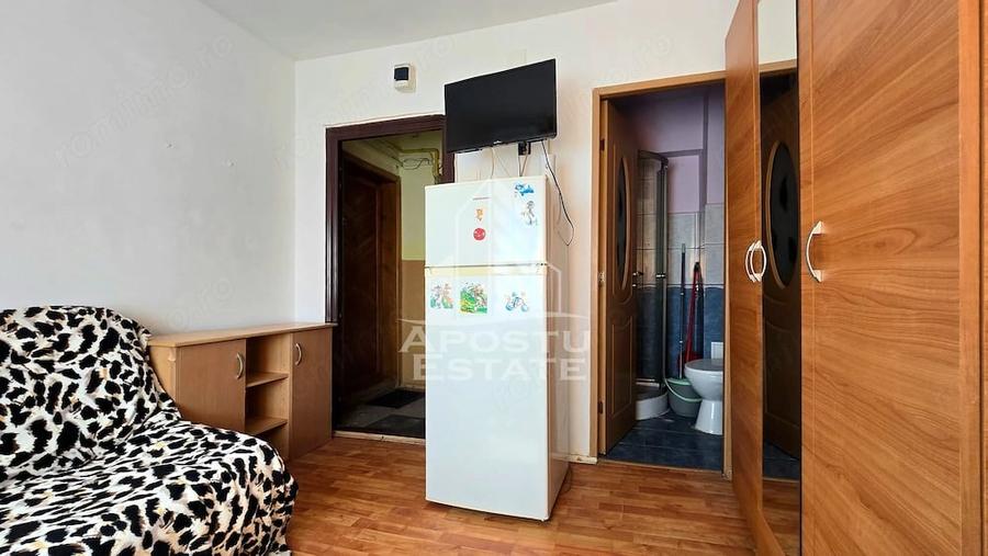 Garsonieră nedecomandată în Girocului