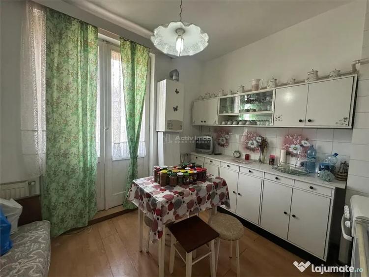 Apartament cu 3 camere decomandat în Luncă