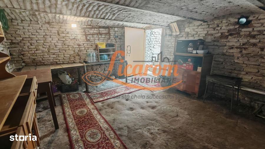Casă cu 3 camere cu Canalizare în Sânpetru