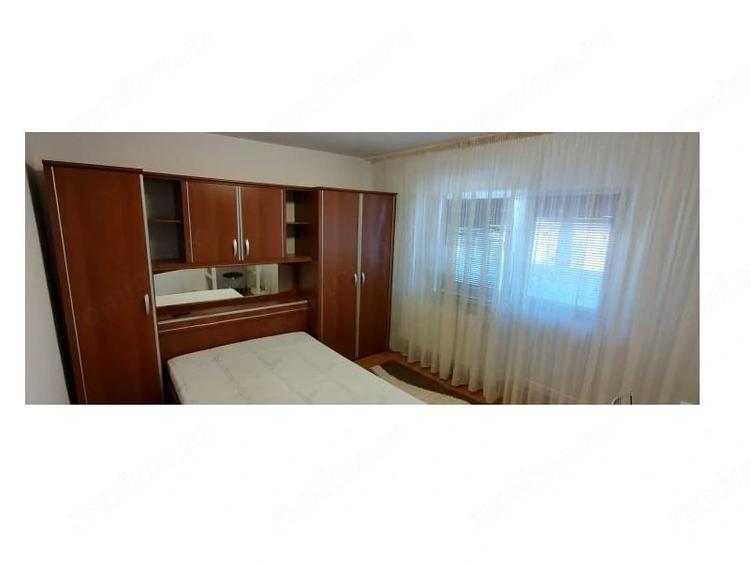 Apartament cu 3 camere decomandat în Nerva Traian