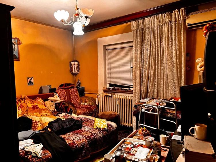 Apartament cu 4 camere decomandat în Sebastian