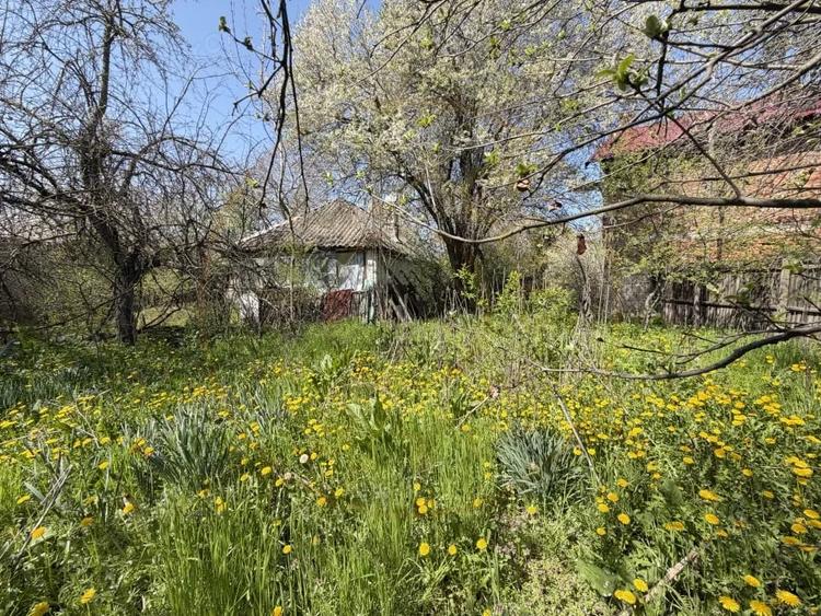 Casă cu Teren 1047 Mp în Lunca
