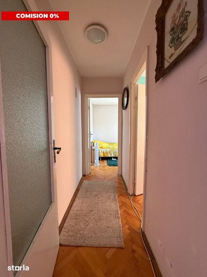 Apartament cu 3 camere semidecomandat în Circumvalațiunii