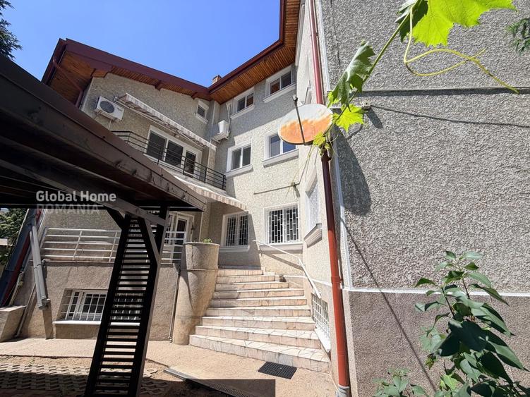 Casă individuală cu 8 camere cu Canalizare în Vatra Luminoasă