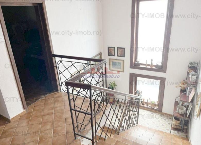Casă individuală cu 7 camere cu Canalizare în Ghermănești