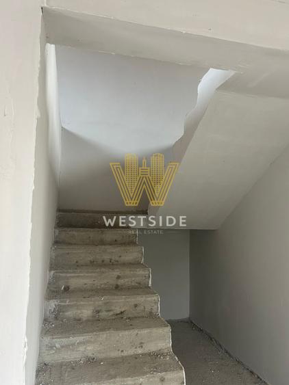 Casă individuală cu 6 camere cu Teren 300 Mp în Moșnița Nouă