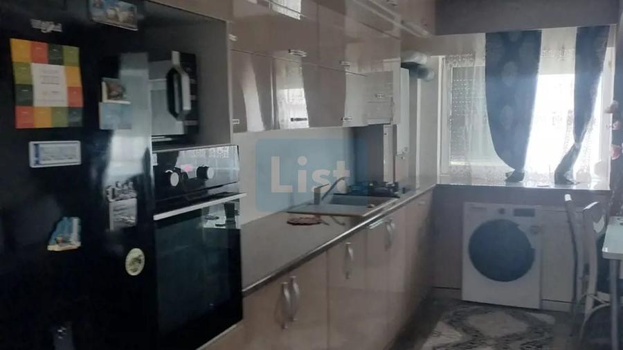Apartament cu 3 camere decomandat, mobilat în Gării