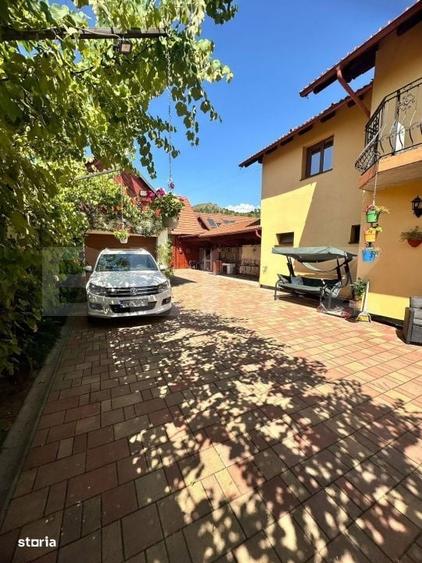 Casă cu 4 camere în Feldioara
