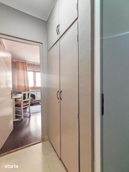Apartament cu 3 camere semidecomandat în Ultracentral