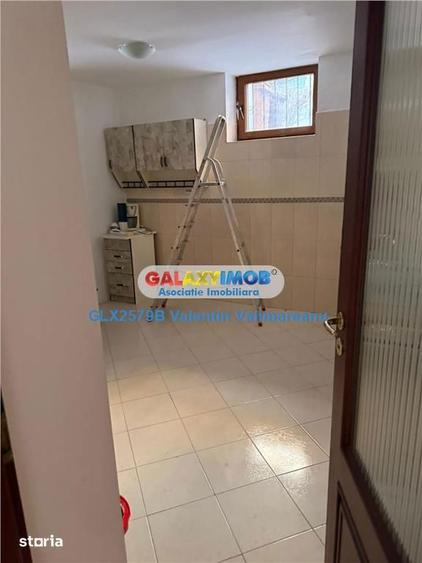 Apartament cu 3 camere decomandat în Cișmigiu