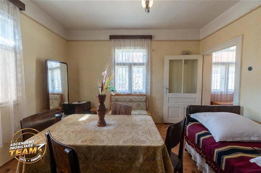 Casă individuală cu 3 camere cu Teren 659 Mp în Central
