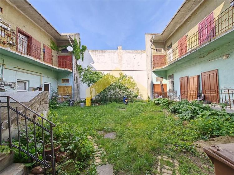Casă cu 36 camere cu Canalizare în Grădiște