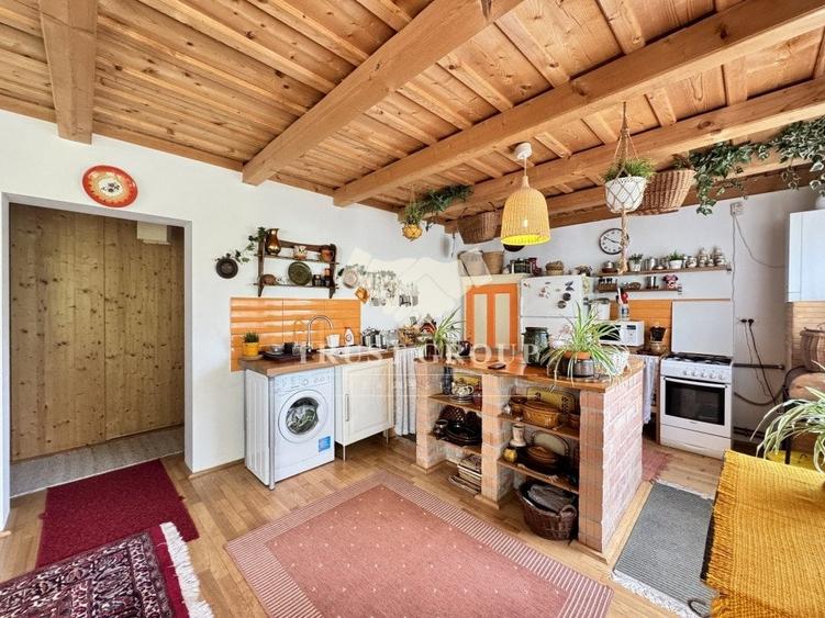 Casă individuală cu 5 camere cu Canalizare în Gruiu