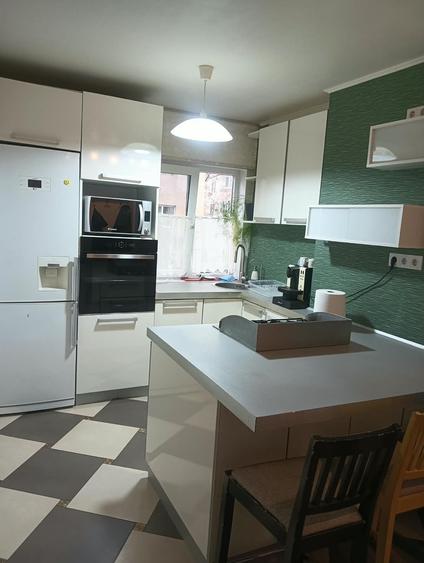 Apartament cu 2 camere decomandat în Rogerius