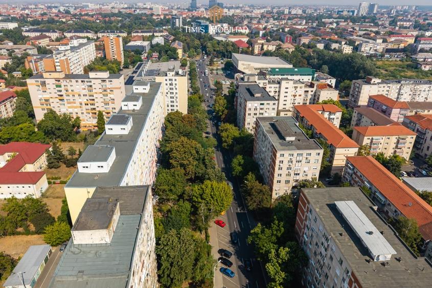 Apartament cu 2 camere semidecomandat, mobilat în Complex Studențesc