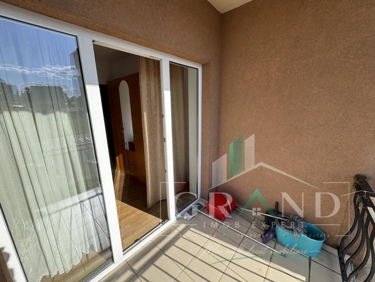 Apartament cu 2 camere semidecomandat, mobilat în Calea Turzii