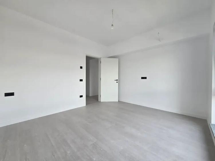 Apartament cu 4 camere decomandat în Theodor Pallady